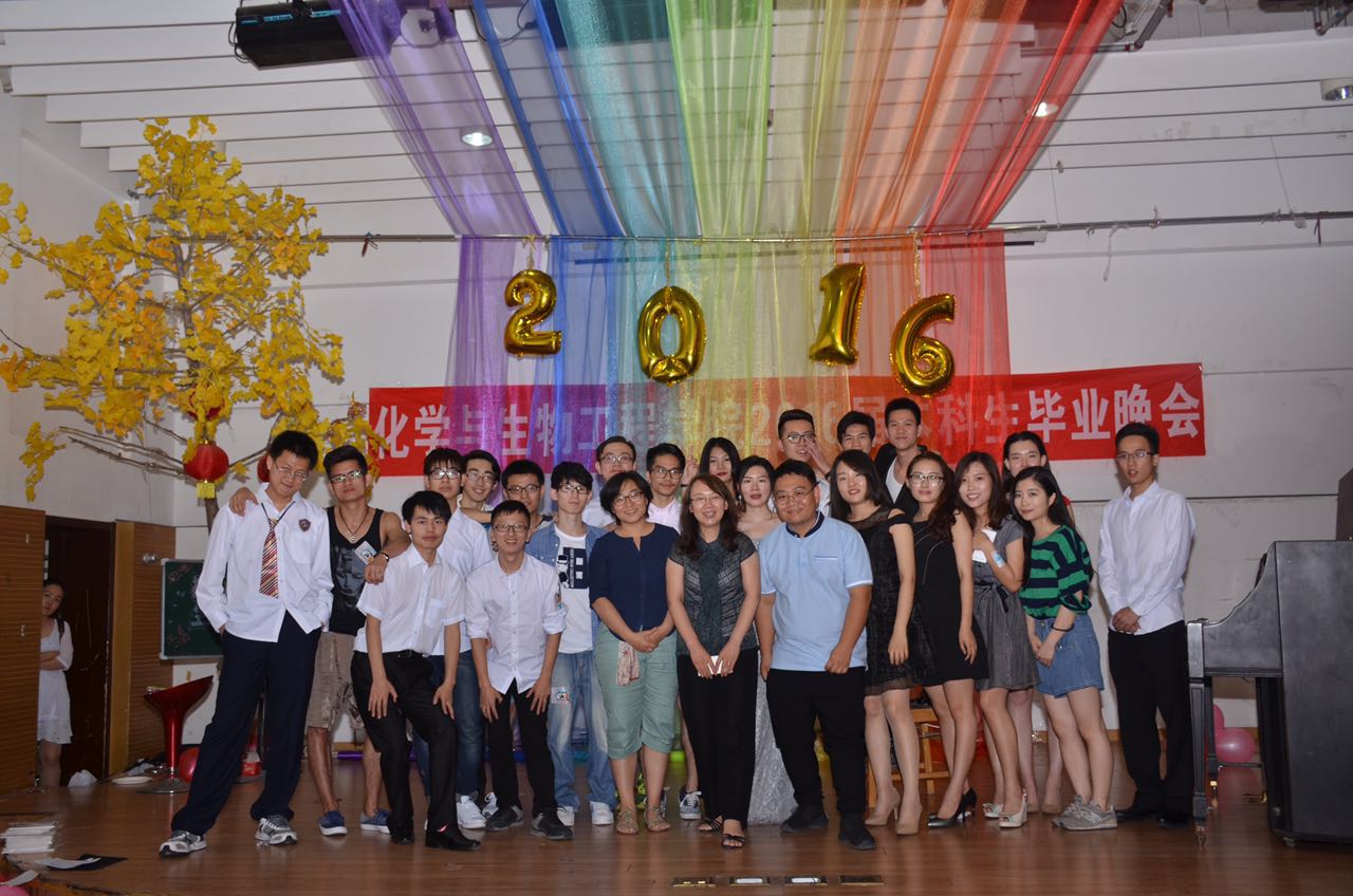 有爱爱
合影 (3).jpg